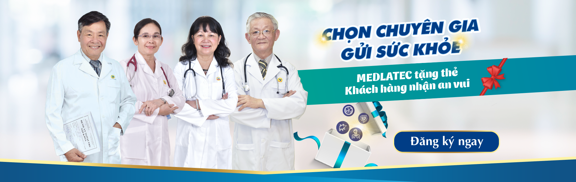 Chọn chuyên gia gửi sức khỏe - MEDLATEC tặng thẻ, Khách hàng nhận an vui